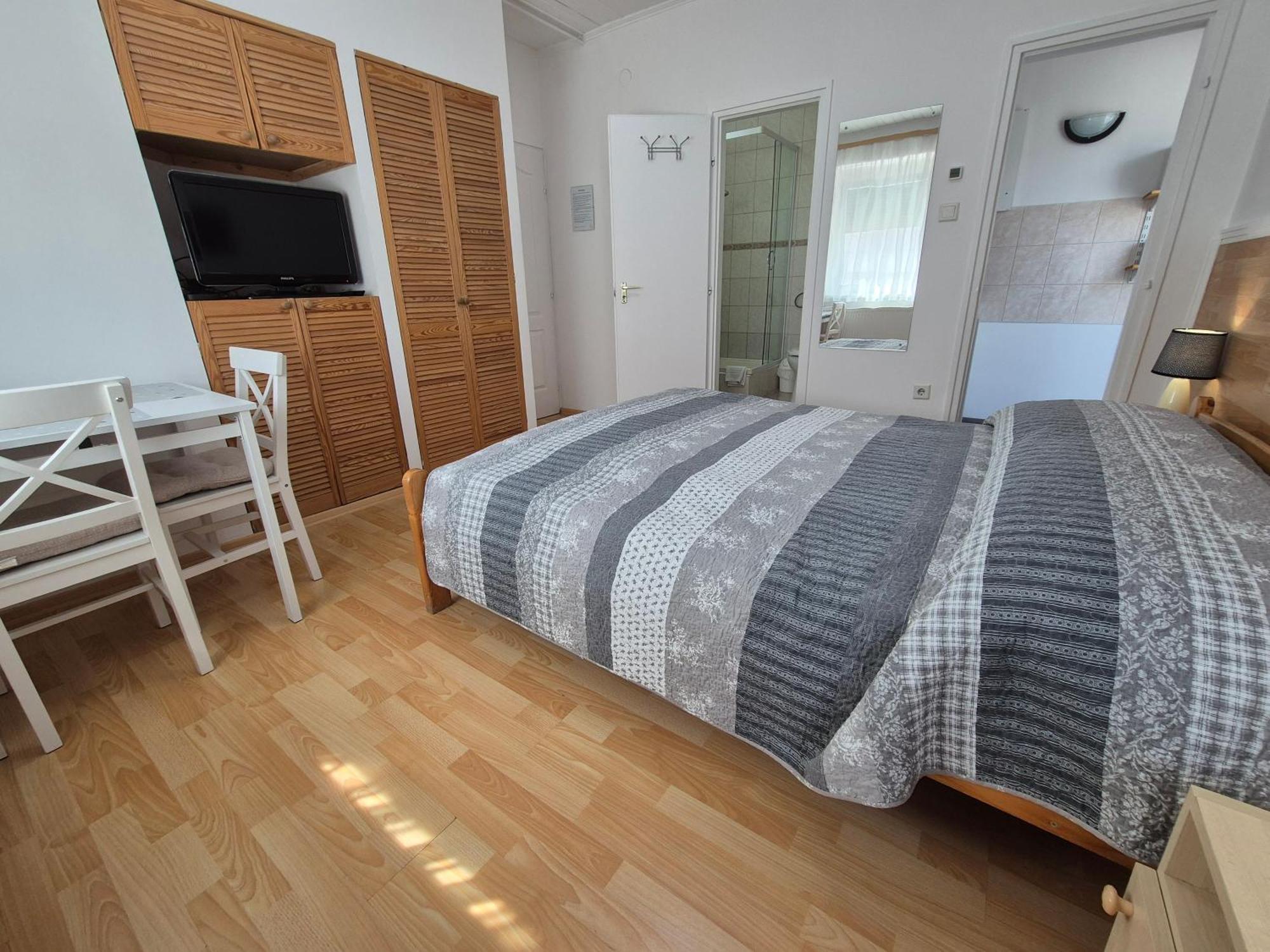 Roxanna Apartman Gyula Eksteriør bilde